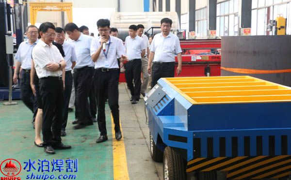 AGV機器人持續(xù)火熱，新領域帶來發(fā)展新機遇，水泊焊割自主研發(fā)的AGV小車